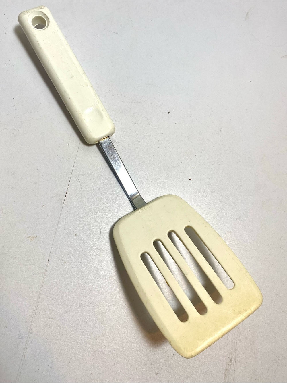 Vintage EKCO USA #4 Cream Nylon Slotted Turner Spatula 11” 400°F
